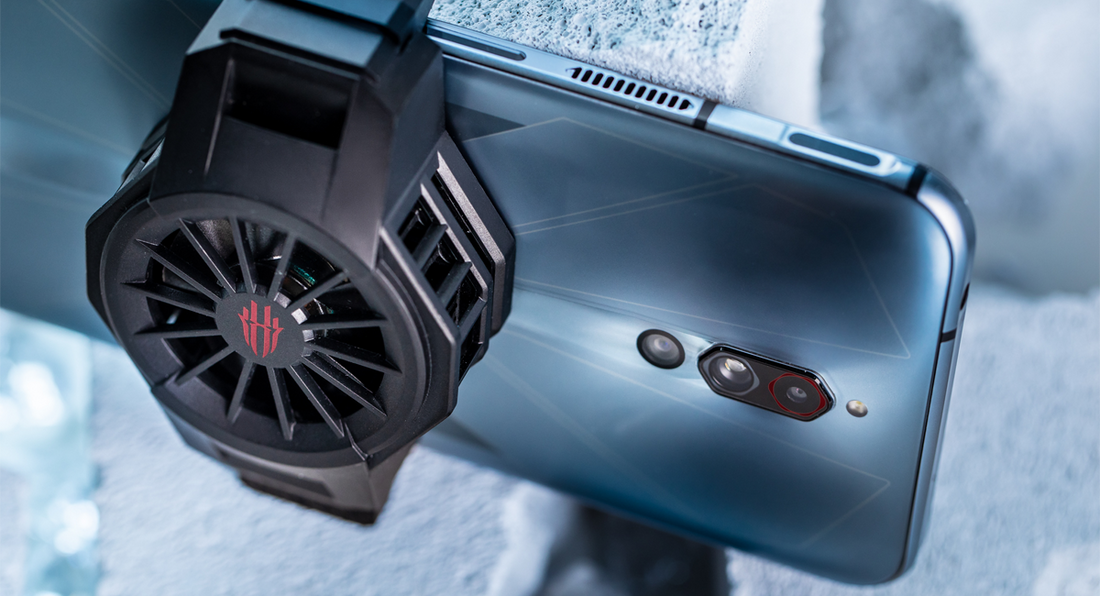 How-to-Stay-Cool-and-Game-Better-with-the-REDMAGIC-Ice-Dock
