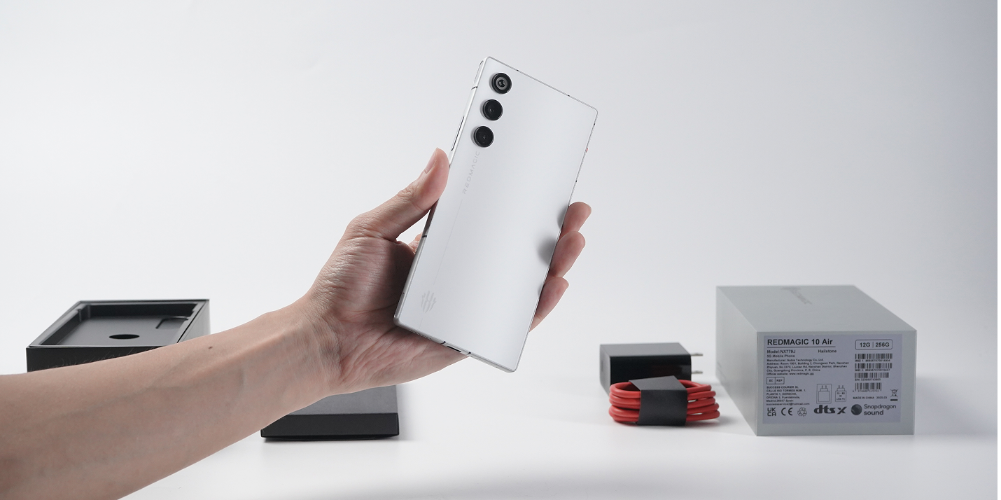 Up-In-the-Air-Configuring-Your-REDMAGIC-10-Air-for-the-First-Time 